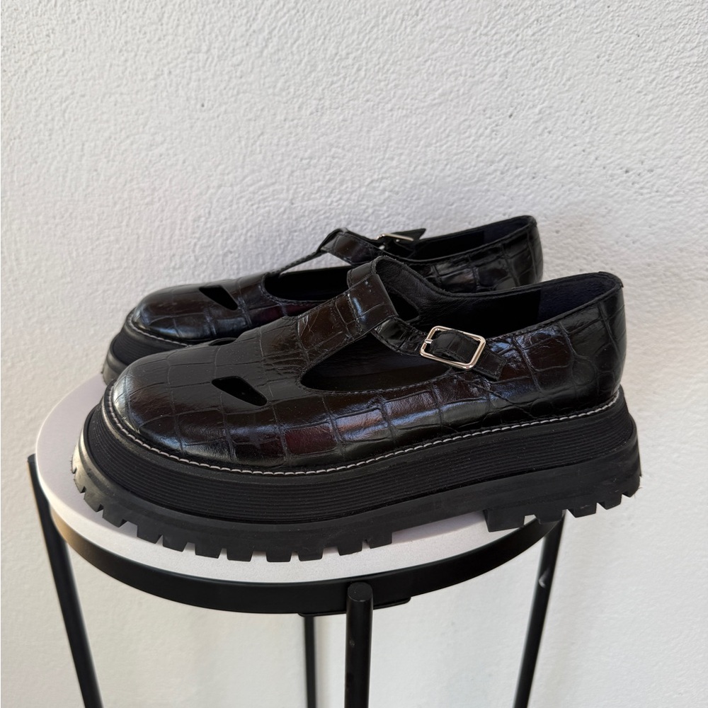Burberry Croc Embossed Aldwych Mary Jane’s - Picture 2 of 6